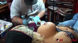 Shyla Stylez gets tattooed while playing with her tits 1080p